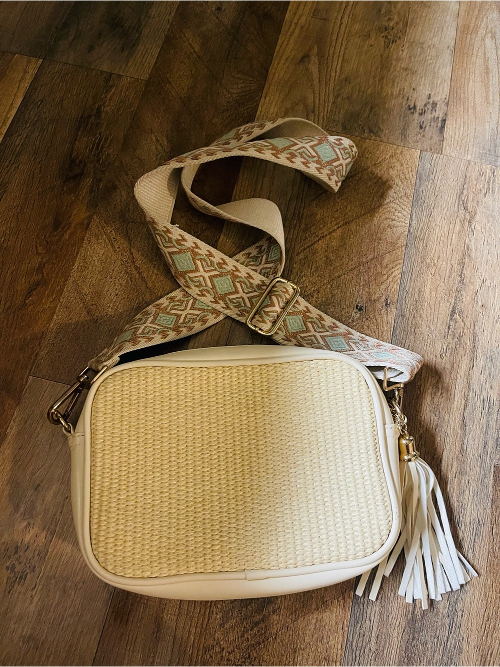 Women’s Cream Woven Crossbody Bag with Tassel